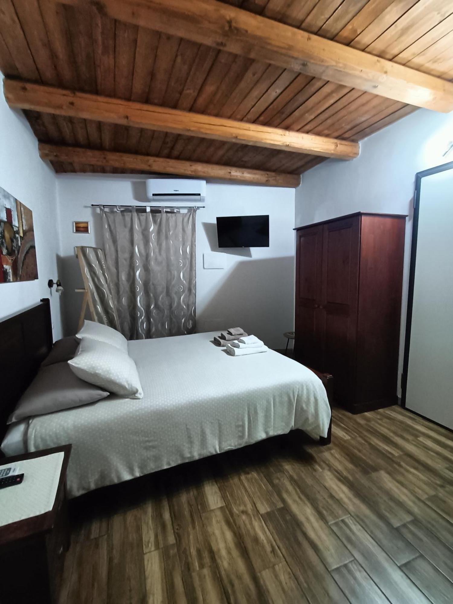 Bed And Breakfast Raggio Di Sole Iglesias Dış mekan fotoğraf