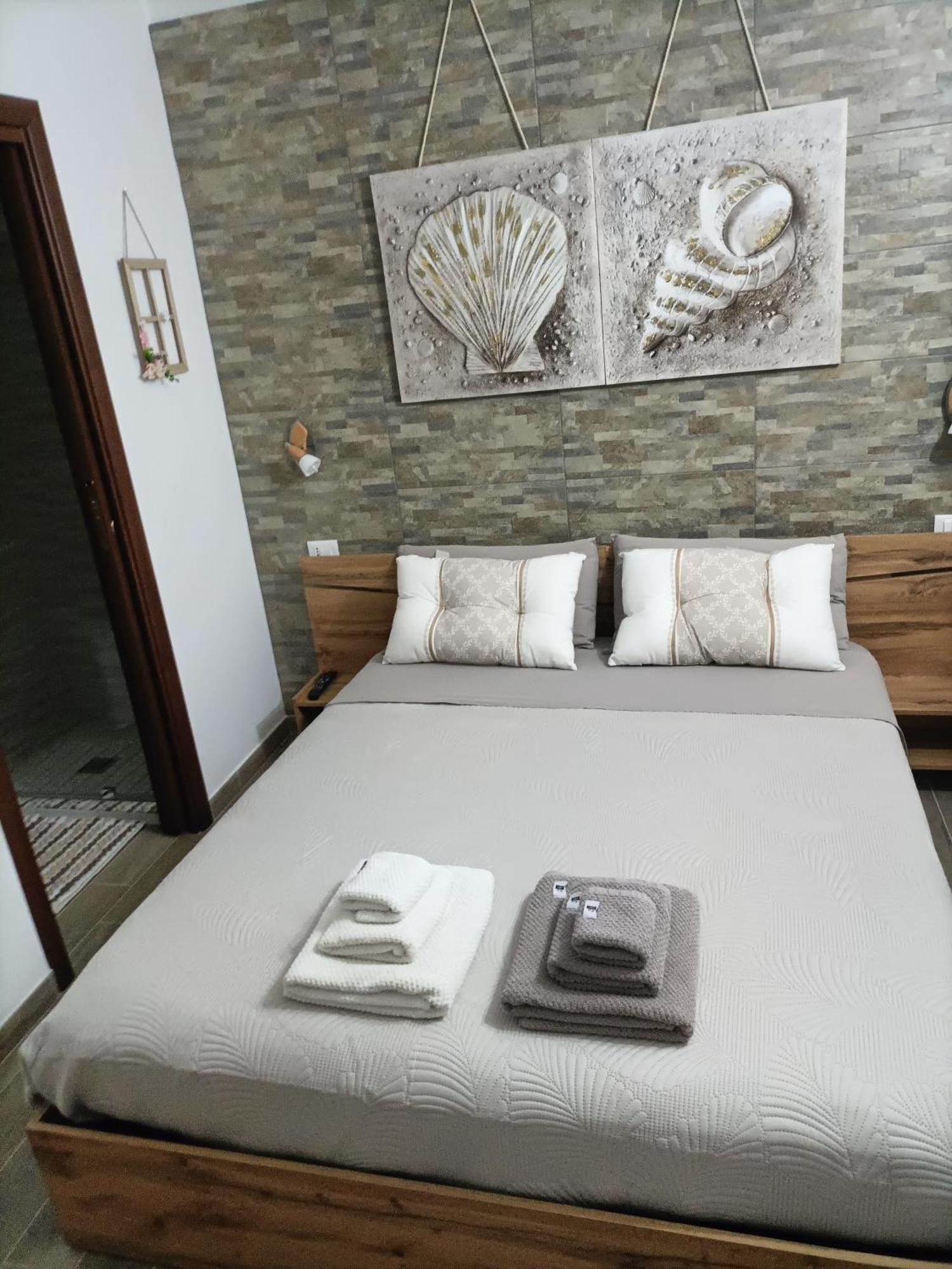 Bed And Breakfast Raggio Di Sole Iglesias Dış mekan fotoğraf