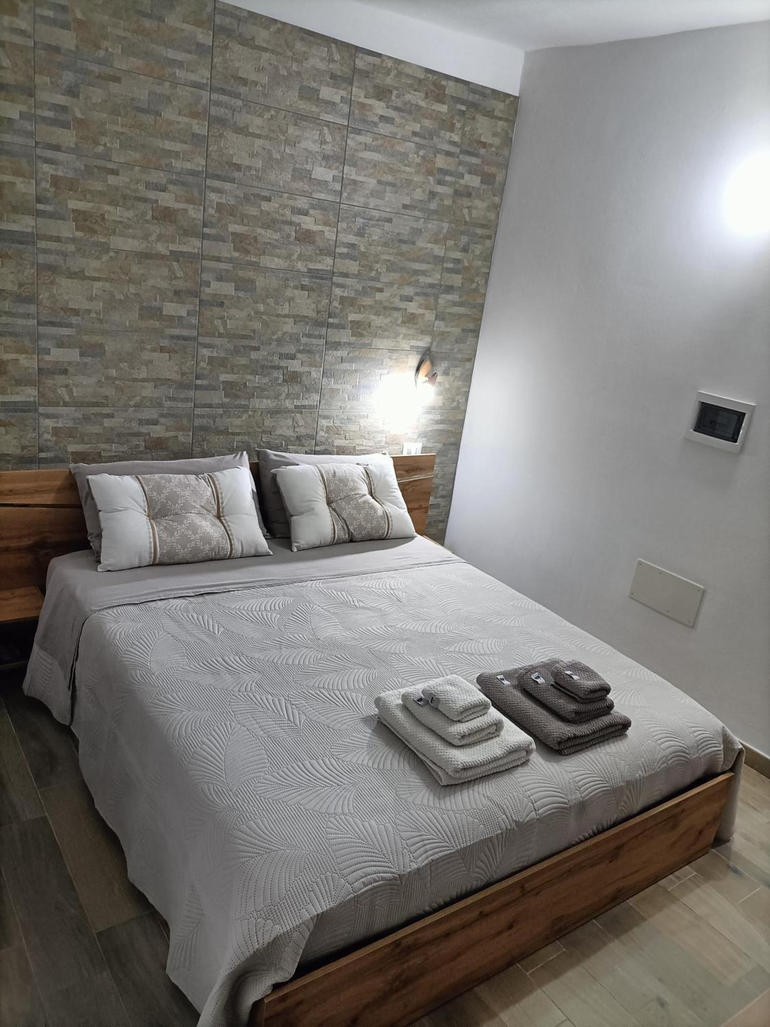 Bed And Breakfast Raggio Di Sole Iglesias Dış mekan fotoğraf